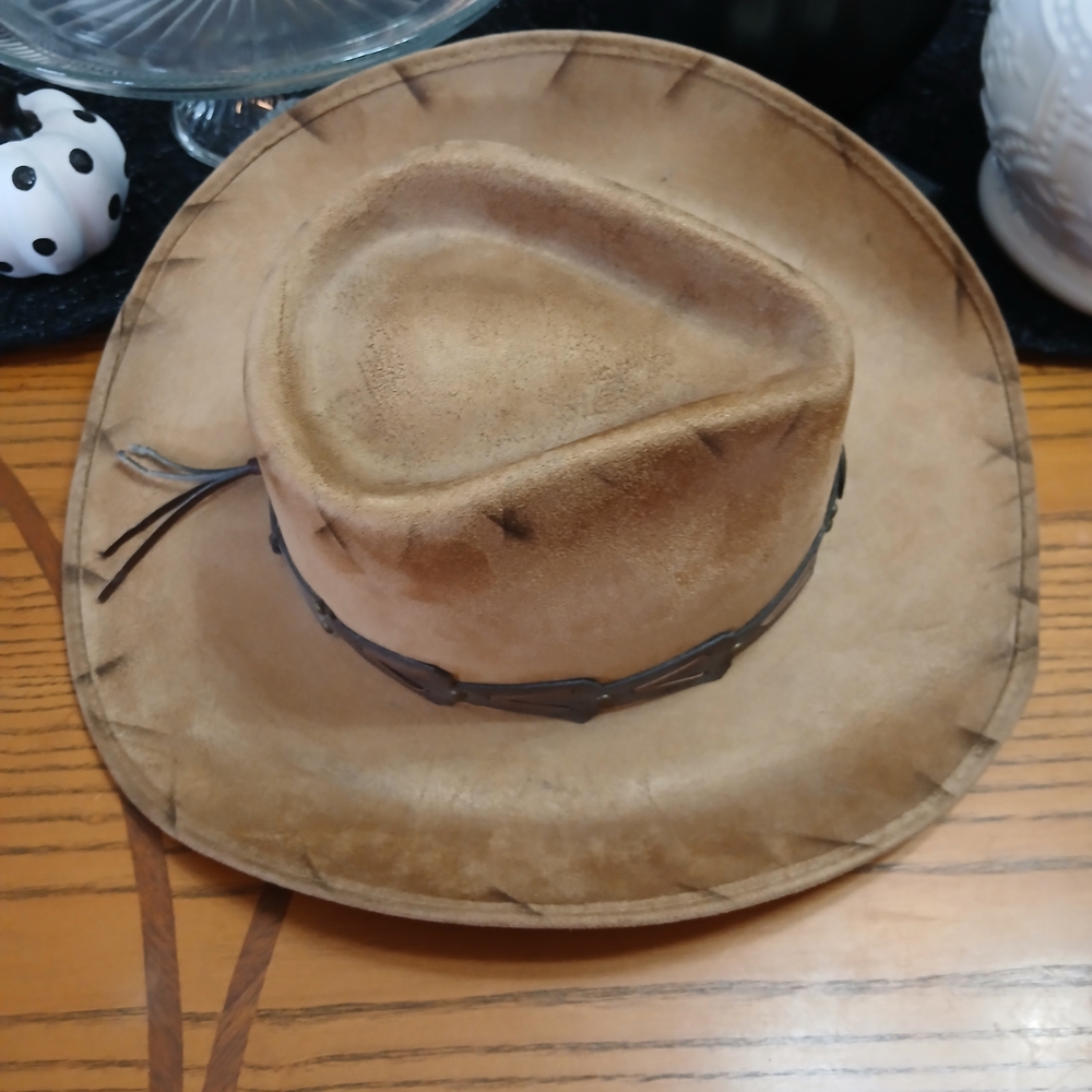 Western Cowboy Hat - Picture 4 of 12